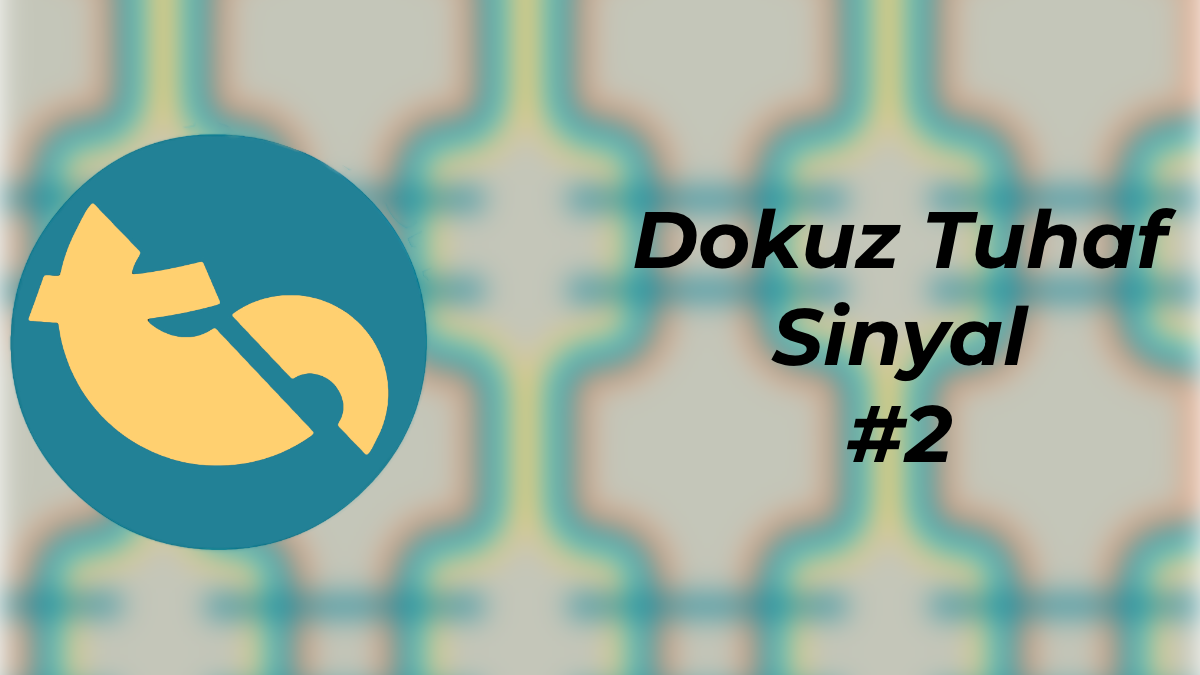 Tuhaf Gelecek logosunun ve yazı başlığının yer aldığı bir görsel.
